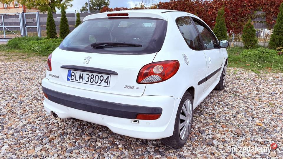 Peugeot 206 12 benzynaLPG 2012 Rok produkcji 2012 warmińsko-mazurskie Ełk