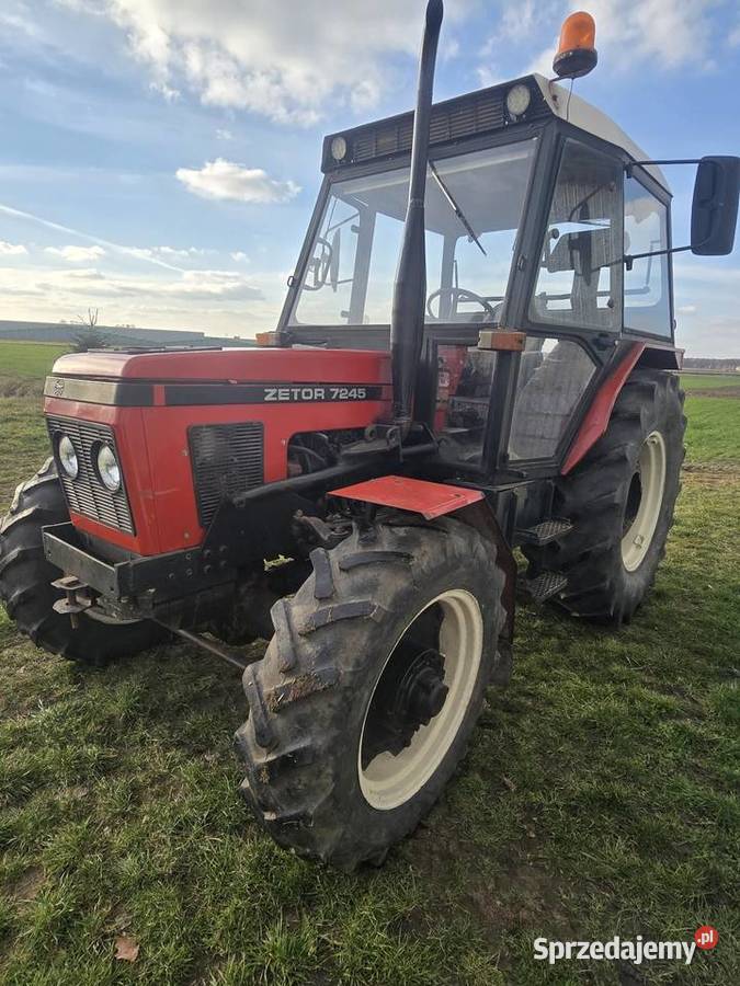 Zetor 7245 z ładowaczem i osprzętem Przyczepa Ciągniki