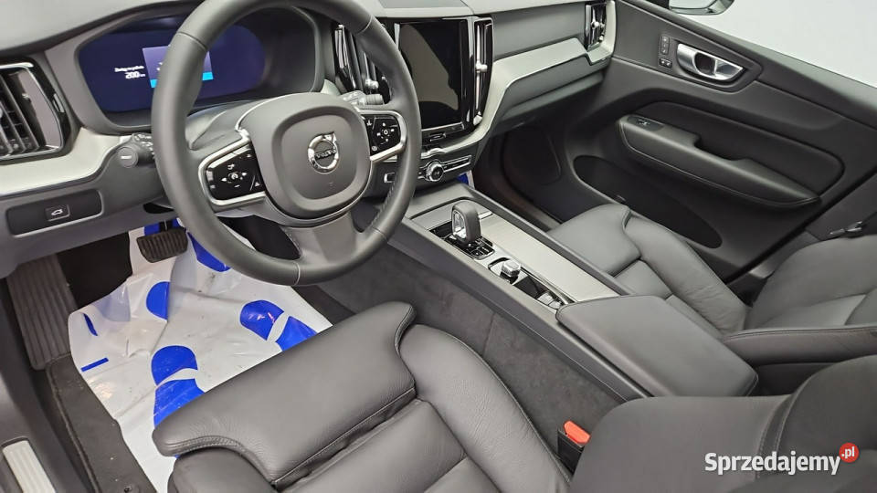 Volvo XC 60 B5 B AWD Plus Dark aut Z Polskiego kamera cofania Warszawa