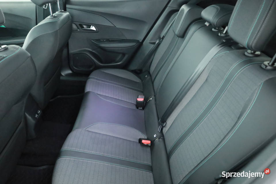 Peugeot 2008 12 PureTech przyciemniane szyby Peugeot Piaseczno
