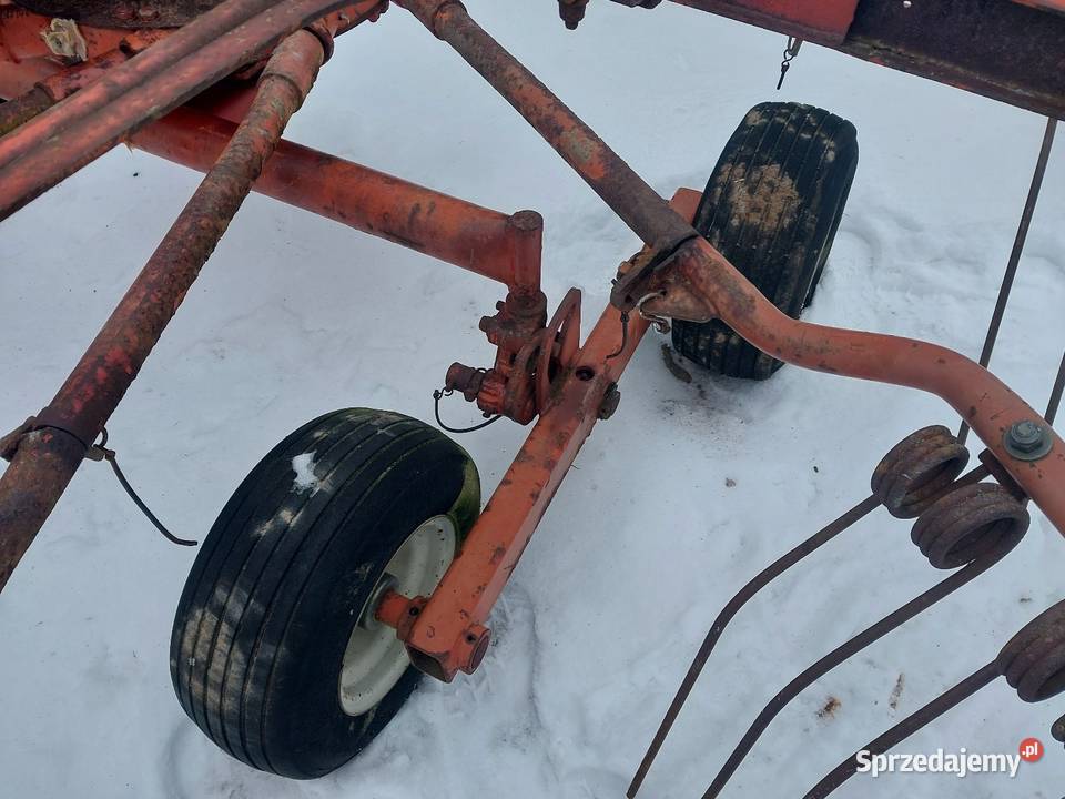 Zgrabiarka karuzelowa kuhn GA 381 Piotrków Trybunalski