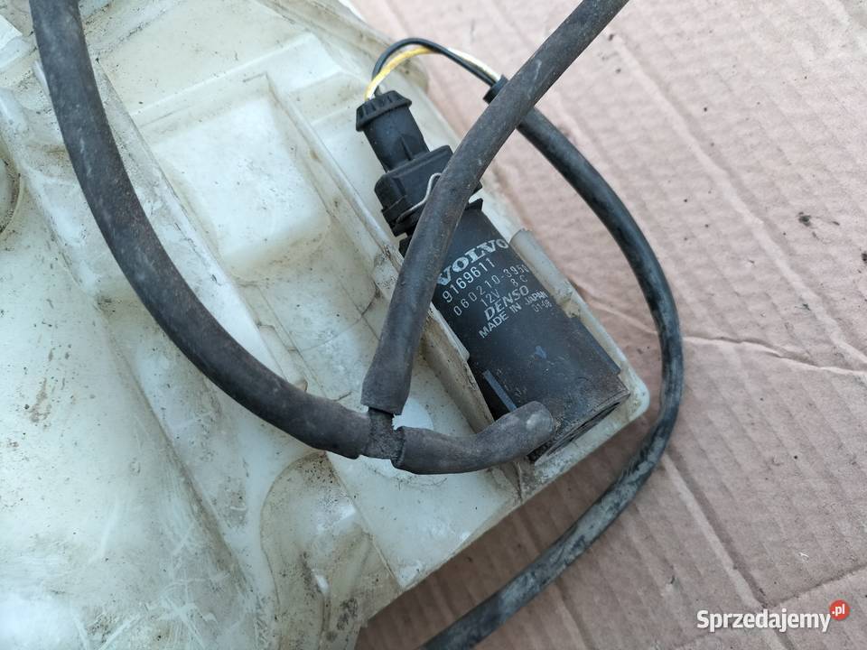 VOLVO V70 ZBIORNICZEK PŁYNU SPRYSKIWACZY osobowe Pozostałe lubelskie Kamień-Kolonia