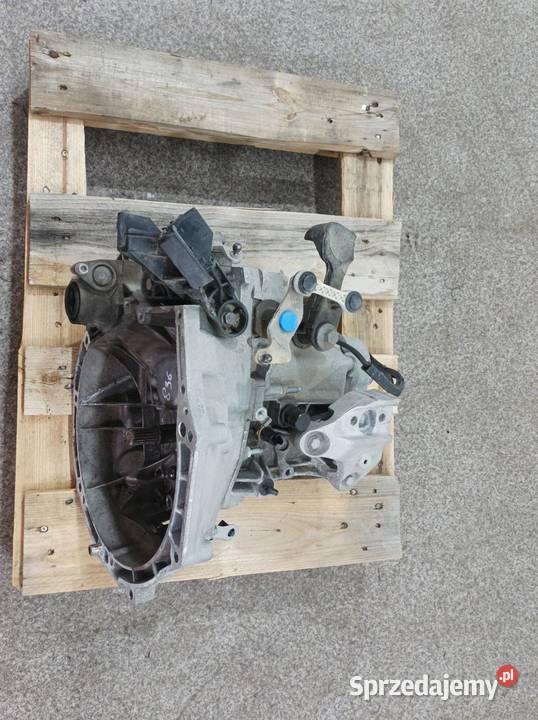 SKRZYNIA BIEGÓW 20A704 1577551 12 THP Citroen C3 osobowe