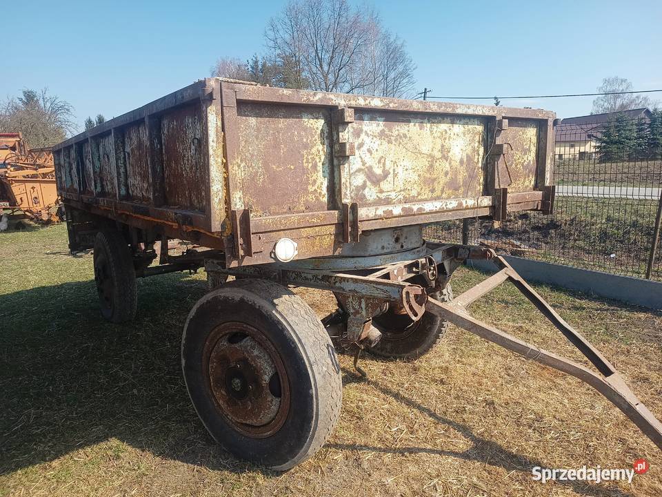 Przyczepa rolnicza dwuosiowa wywrotka uszkodzony Łubnice
