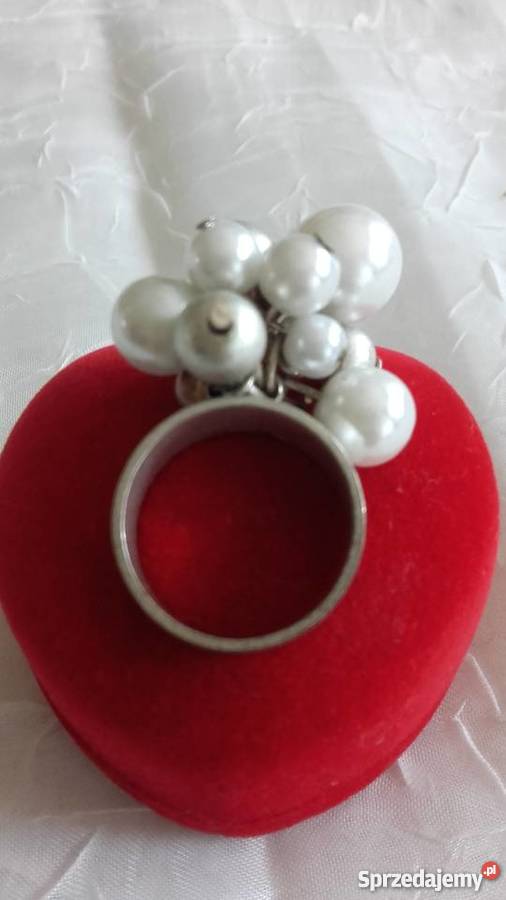 POSREBRZANA OBRĄCZKA Z PERŁAMI r 16 wielkopolskie Piła