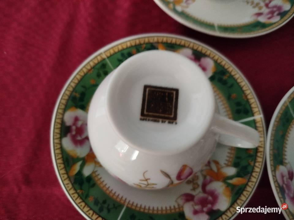 Zestaw filiżanek porcelanowych Dzierżoniów