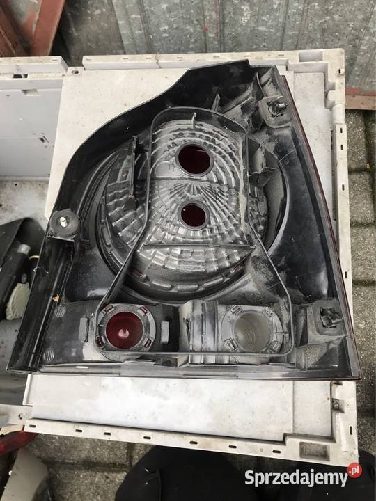 Lampa lewy tył vw polo 9N Rok produkcji 2008 Kozy