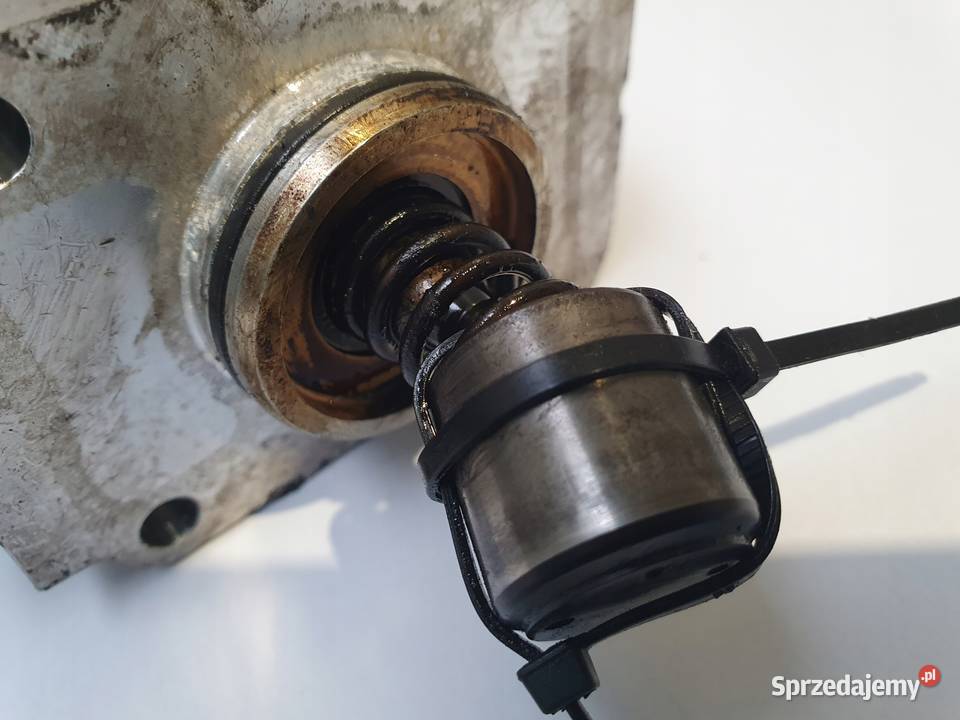 POMPA PALIWA wtryskowa Audi A3 II 8P 16 FSI Rudka sprzedam