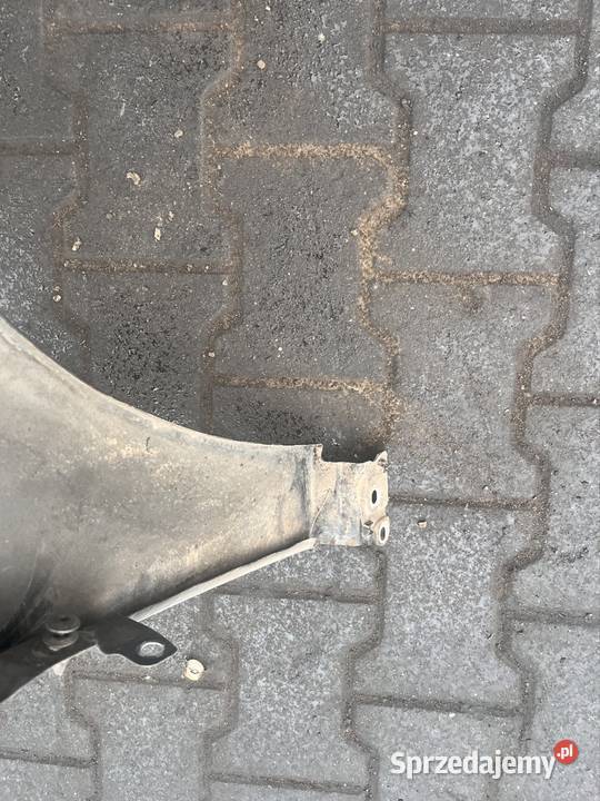Sprzedam błotnik prawy lewy do Audi a4 b6 LY9B Czarkowo sprzedam
