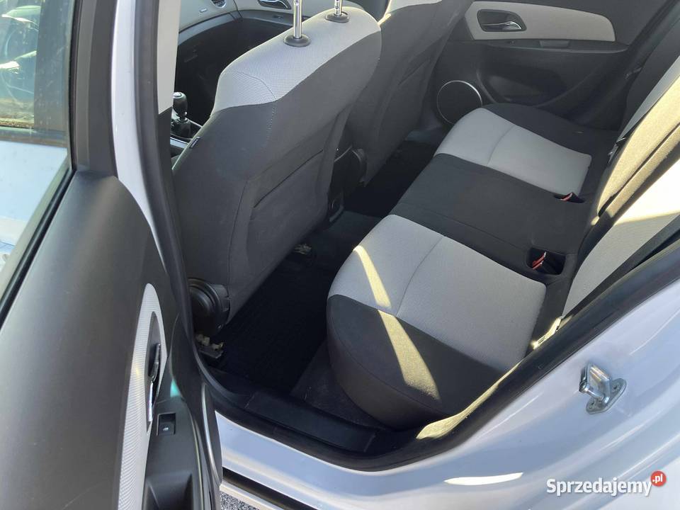 Chevrolet Cruze 18 benzyna 141 przebieg 140 Bratoszewice