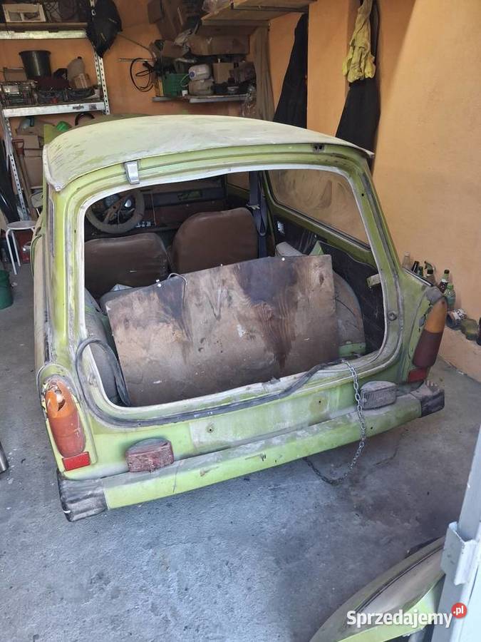 Trabant w całości na części do renowacji Sanok sprzedam