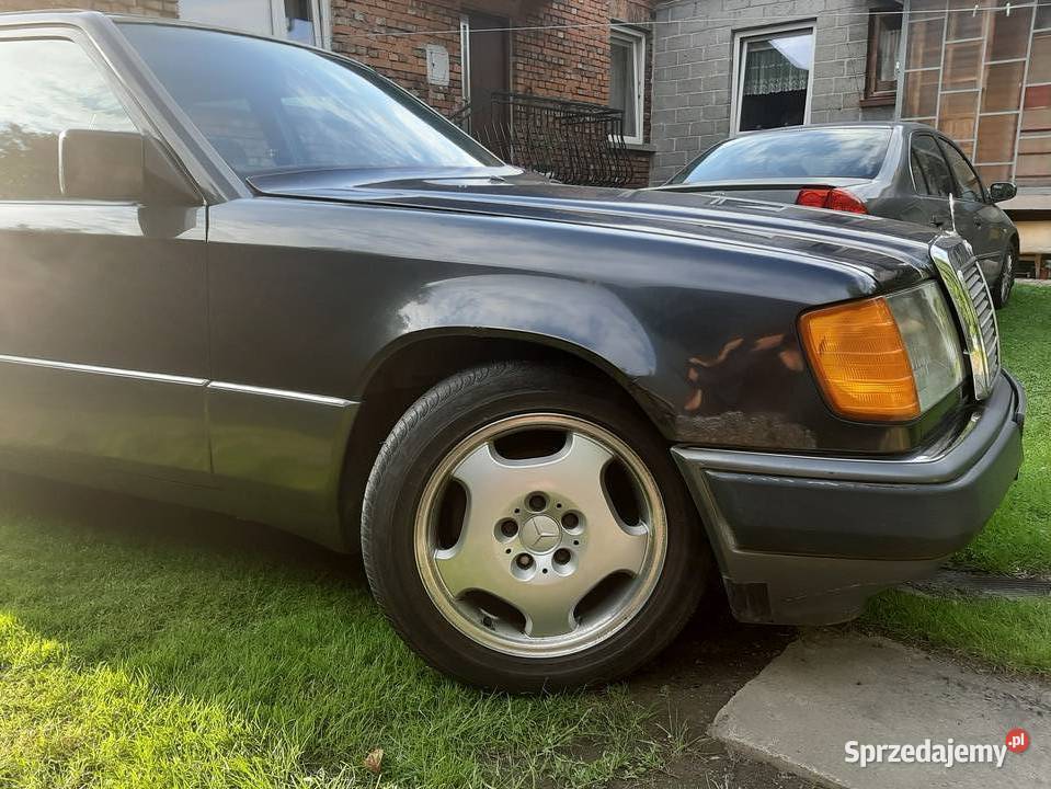 MERCEDESBENZ 230E W124 SZEROKA LISTWA NISKI nieuszkodzony Proszowice