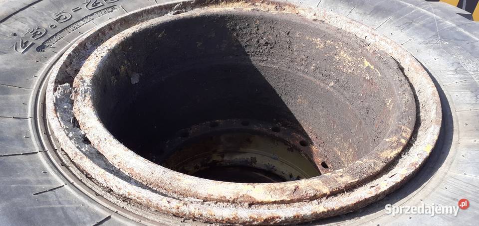 HSW 534 Koło używane 235x25 bezdętkowe podkarpackie Stalowa Wola