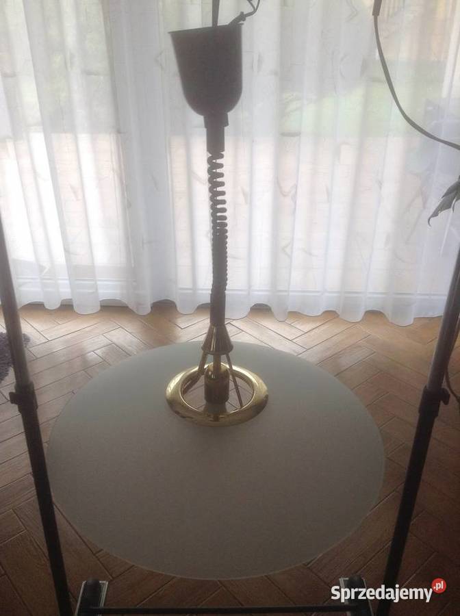 Lampa sufitowa ze szklanym kloszem i regulowaną Opole