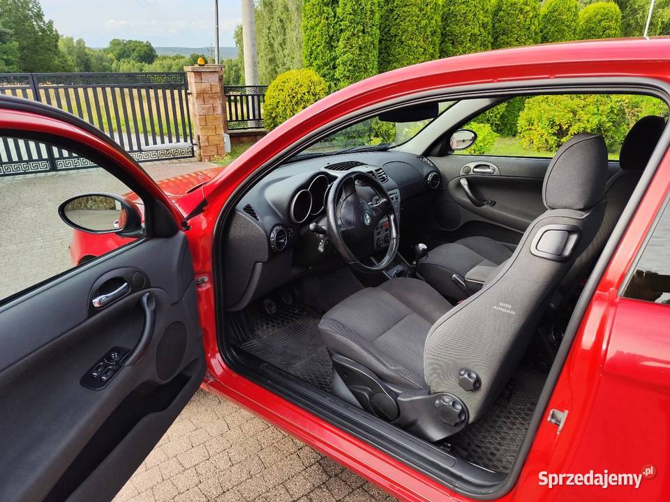 Alfa Romeo 147 19jtd 8v garażowany Pępice