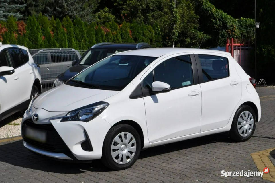Toyota Yaris TOYOTA YARIS 15 111 Benzyna SALON wielofunkcyjna kierownica Warszawa sprzedam