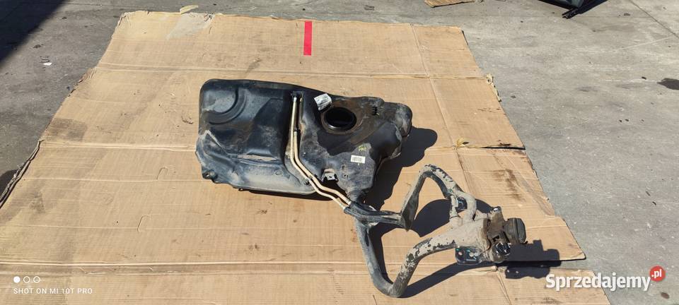 BAK ZBIORNIK PALIWA AUDI A1 16 TDI 6R0201021P śląskie Przystajń