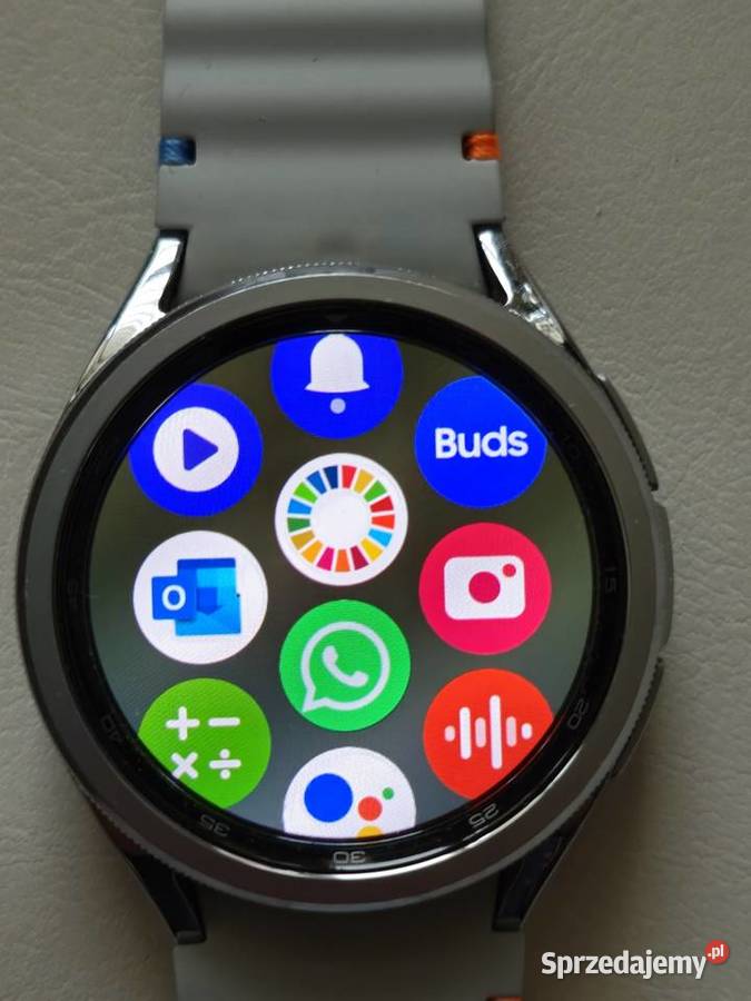 srebrny zegarek smartwatch Samsung Galaxy Watch Częstochowa