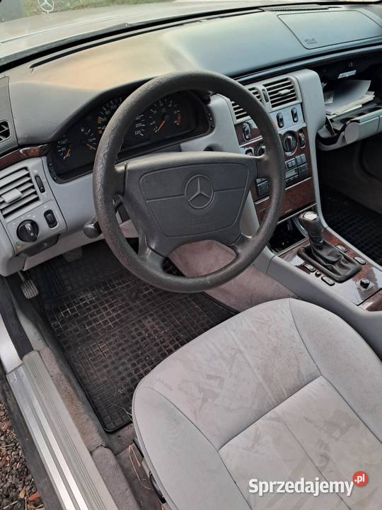 Mercedes w210 300D na części Wałbrzych sprzedam