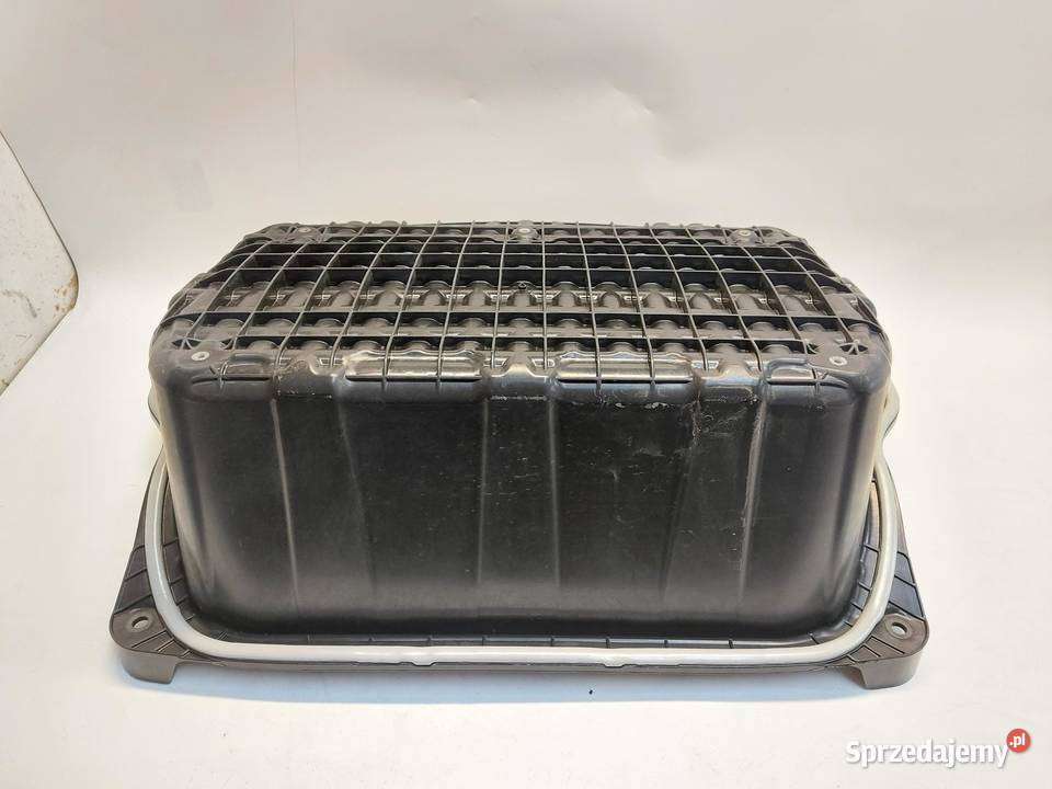 TESLA MODEL Y 2024r WANNA SCHOWEK KUFER