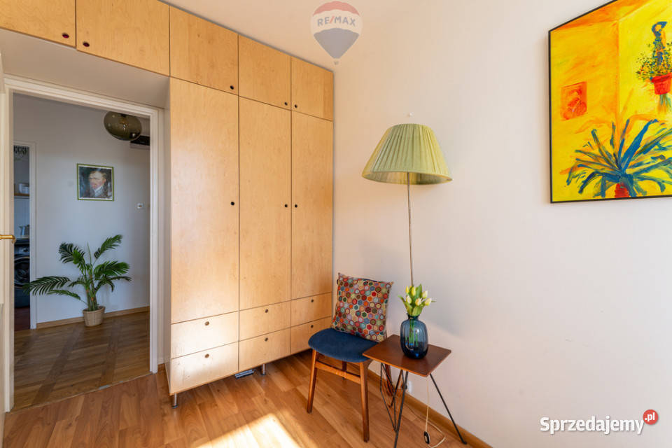 3 POKOJEDALEKI WIDOKMETROBEZ PROWIZJI