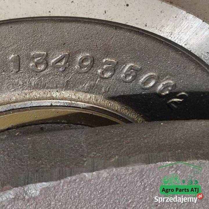 Reduktor Tylna Zwolnica 1349350C2 Holland TG 210 Zawieszenie Do ciągników Ciechanowiec