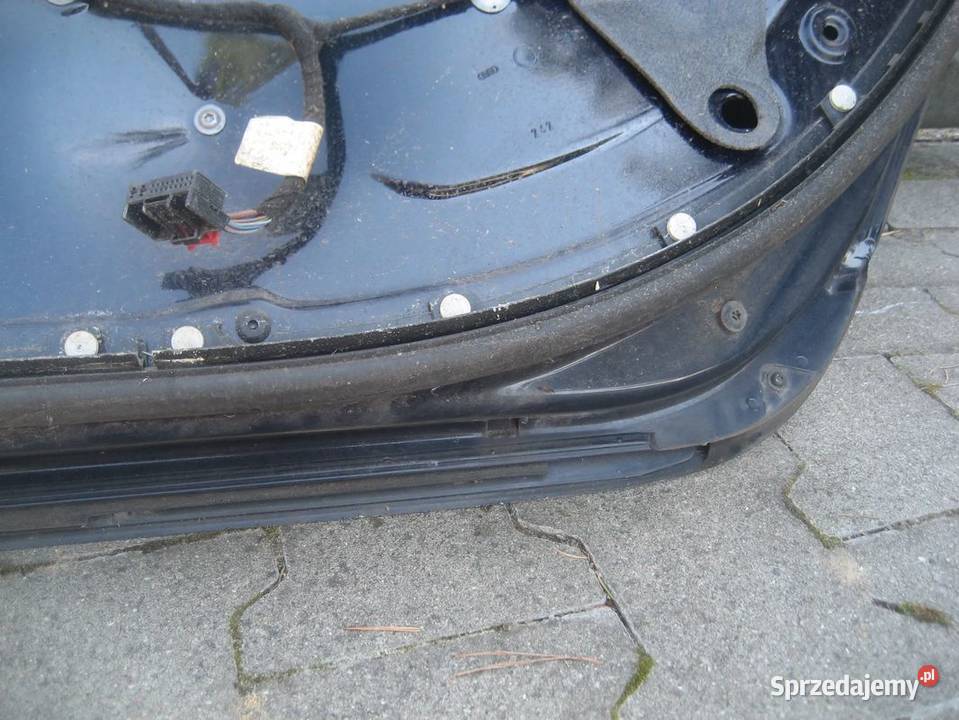 audi a6 c6 kombi 0409r drzwi tył prawe kod LY5K Rakoniewice
