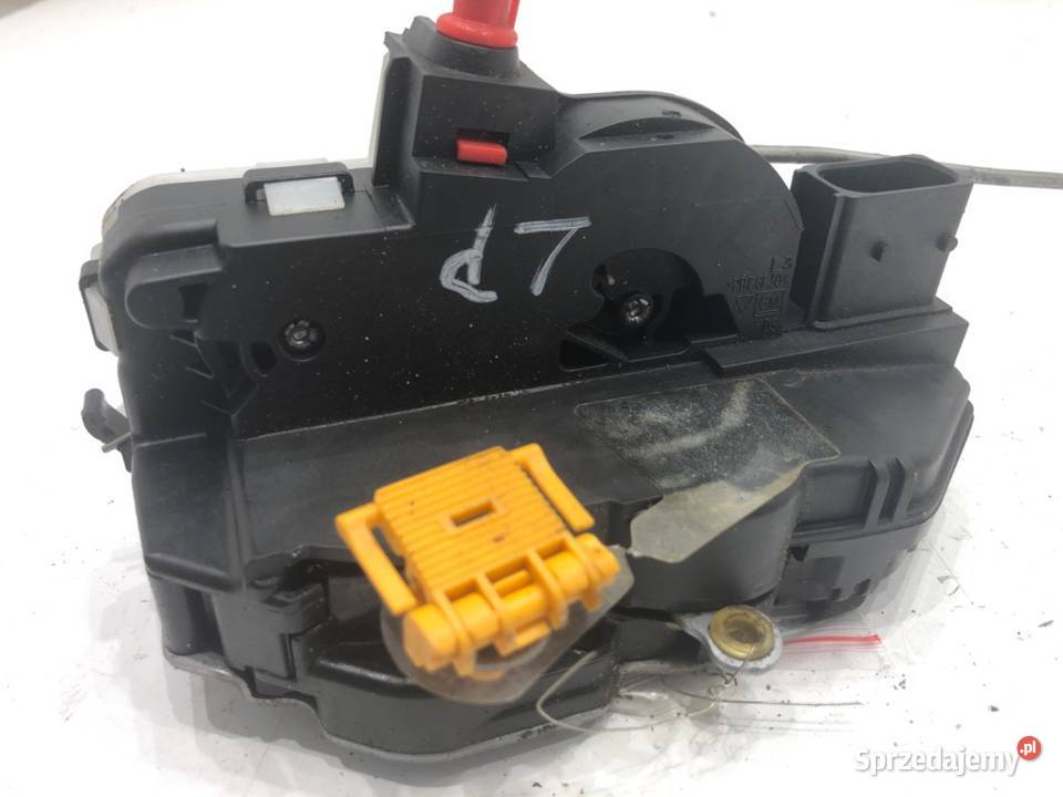 ZAMEK DRZWI LEWY PRZÓD OPEL ZAFIRA C Minivan