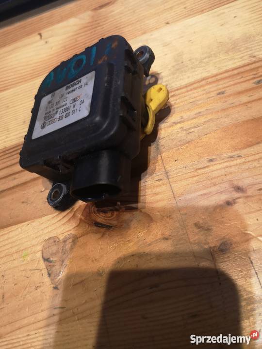 Silniczek nagrzewnicy AUDI A3 8L 0 132 801 122 Margonin