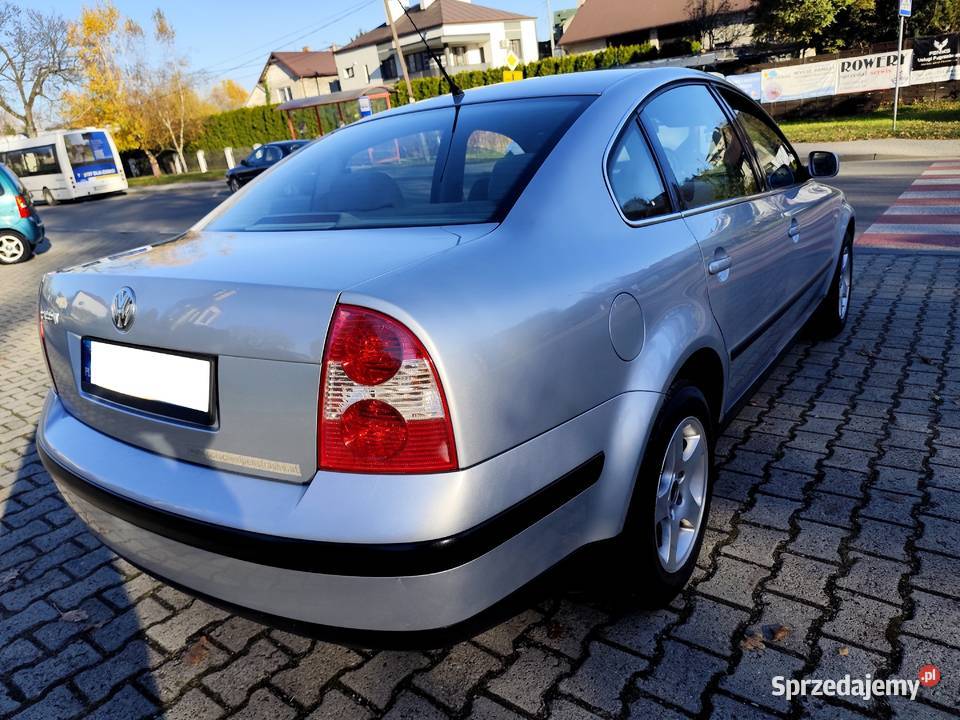 Volkswagen Passat B5 FL 16 2001 Niski Przebieg Motoryzacja sprzedam