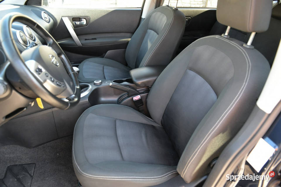 Nissan Qashqai 2 20 140 4x4 7 foteli Navi Kamera serwisowany w ASO