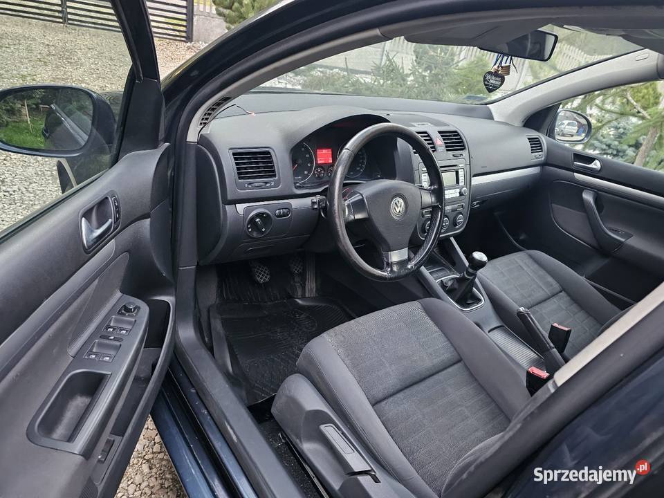 Vw golf 5 16 mpi 2007 benzyna Chotynin