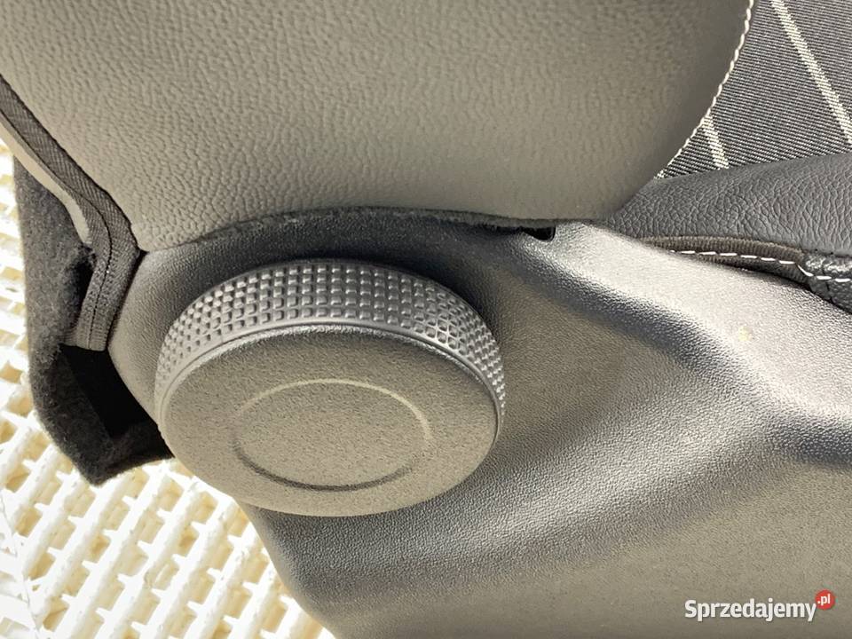 FOTEL PRAWY PRZÓD KIA VENGA Hatchback SIEDZENIE Fotele i kanapy podkarpackie