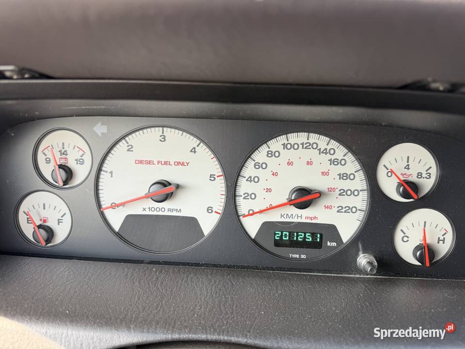Jeep Grand Cherokee II 31 WJ 200102 TD 156 Niski nieuszkodzony Grand Cherokee Końskie