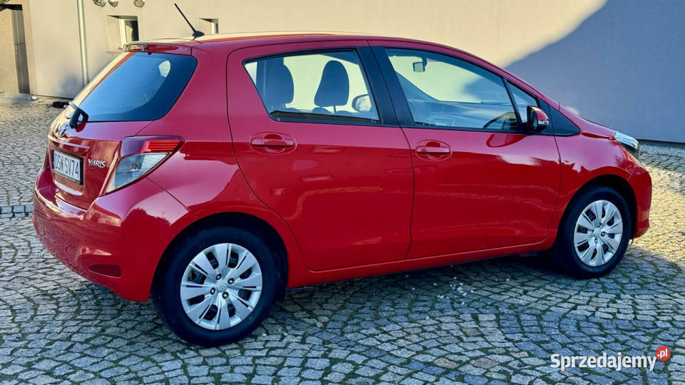 Toyota Yaris 13 Benzyna 100 SALON POLSKA 1 Yaris Strzegom sprzedam