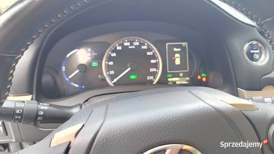 Lexus ct200h salon serwis niski przebieg czujnik zmierzchu Poniatowice sprzedam