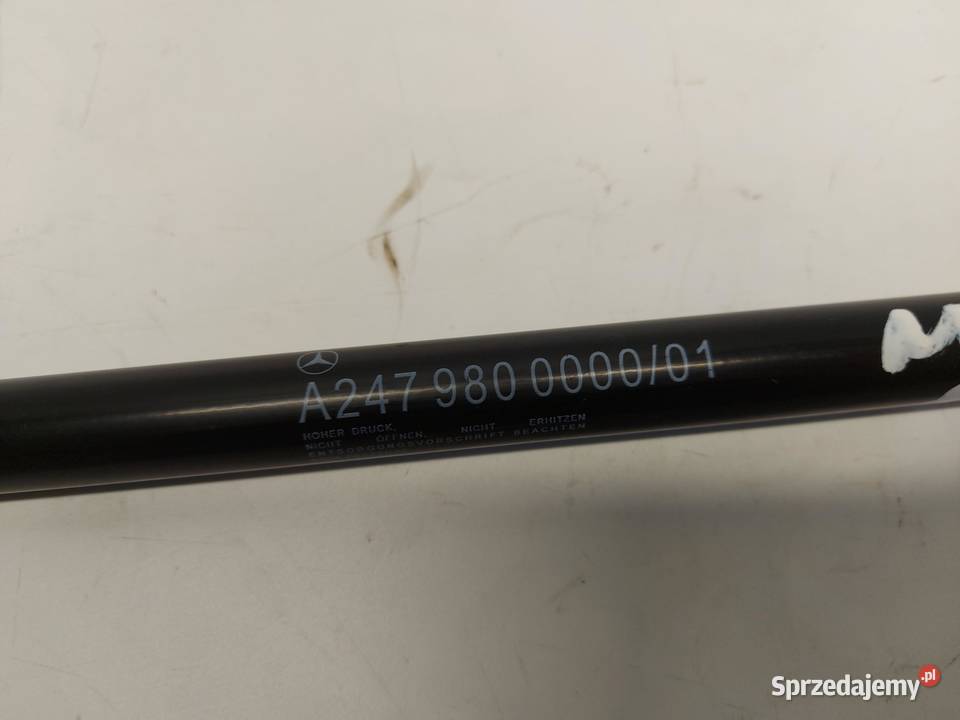 Mercedes EQA 250 W243 SIŁOWNIK MASKI A2479800000