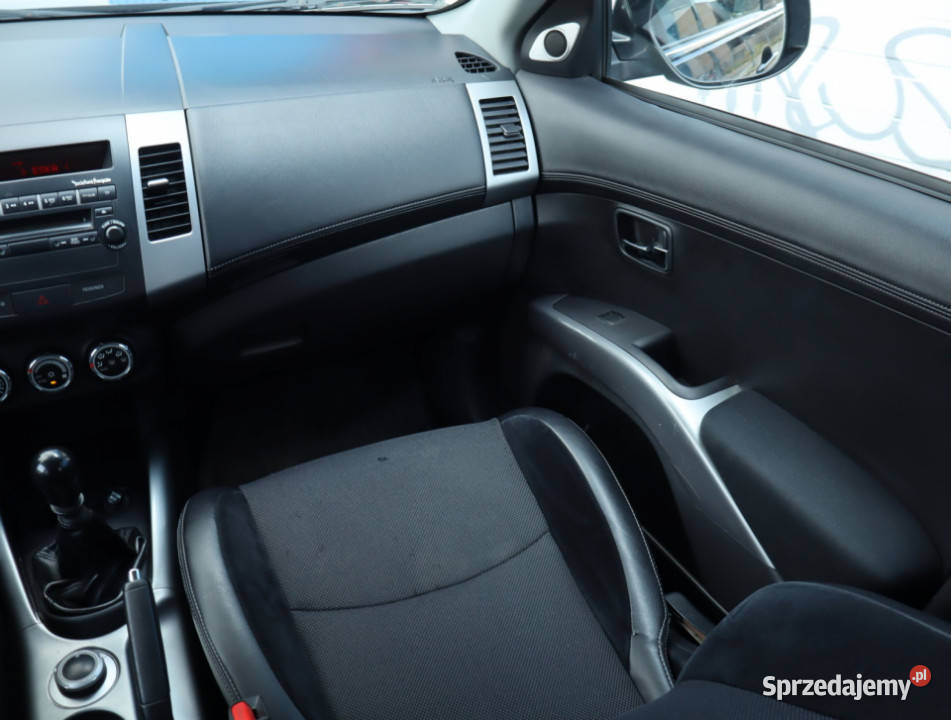 Mitsubishi Outlander 20 DID reflektory ksenonowe Łódź