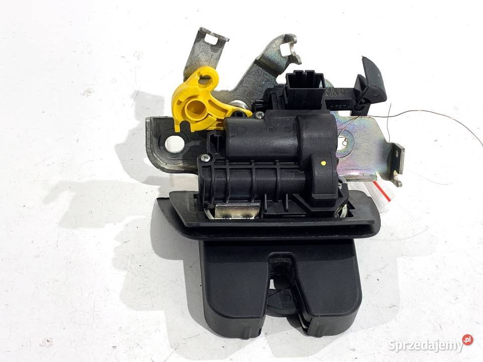 ZAMEK KLAPY TYŁ AUDI A4 B9 Kombi