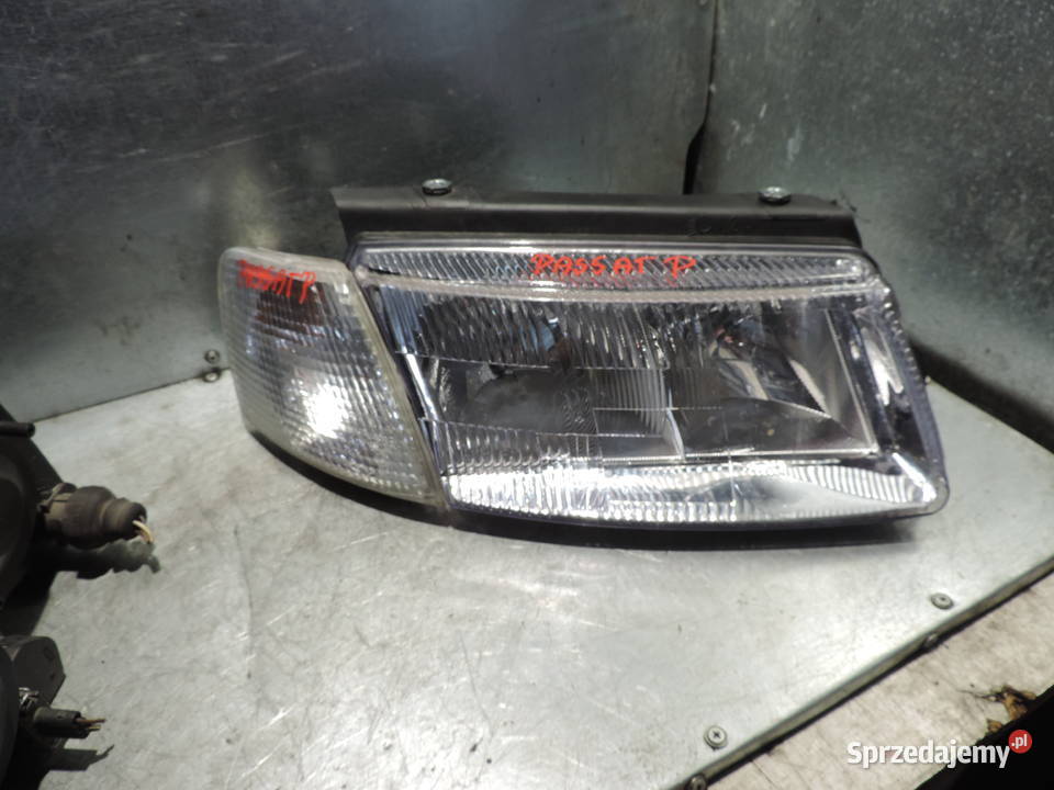 VW PASSAT B5 PRZED LIFT LAMPA PRAWA PRZEDNIA małopolskie Nowy Sącz