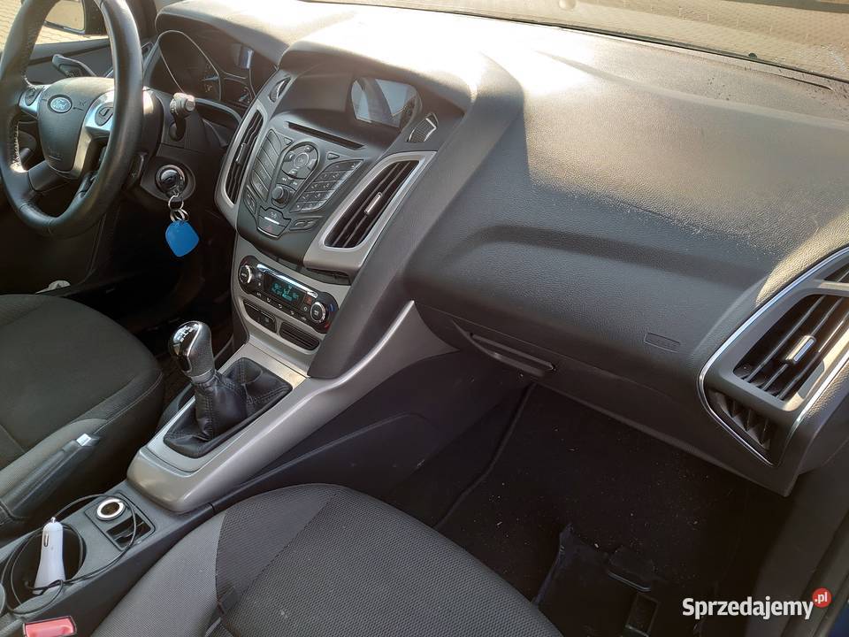 Ford Focus 16 Duratec 125 mały przebieg 79 elektryczne lusterka opolskie Lewin Brzeski