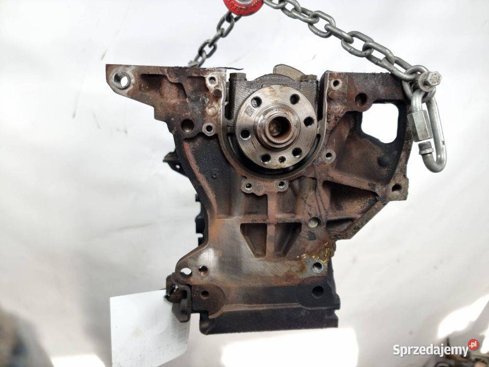 SILNIK DÓŁ VOLKSWAGEN PASSAT B8 04L023A Motoryzacja Lipno