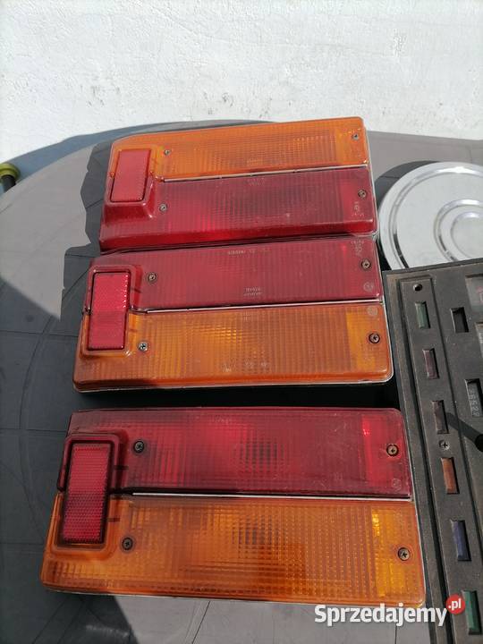 Fiat 125p różne rzeczy lampy licznik gaźniki Łochów