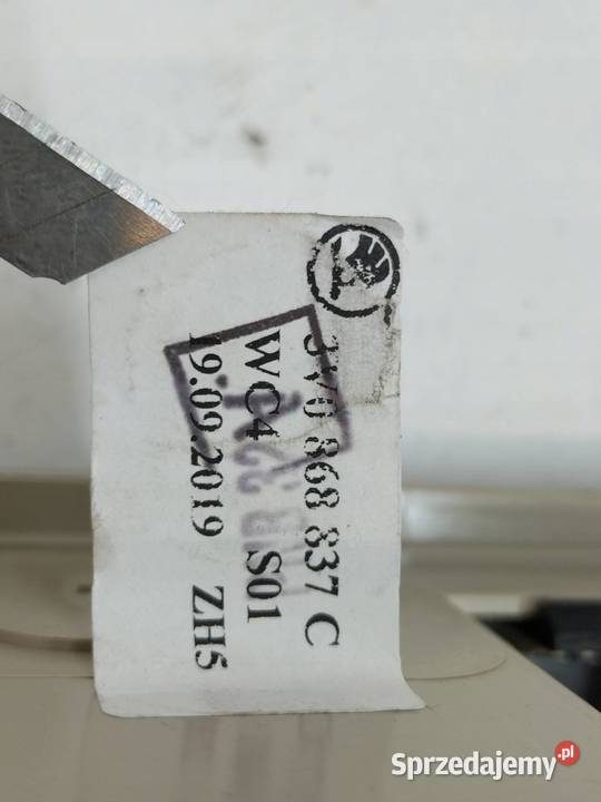 LAMPKA PODSUFITKI 5Q0951172 Skoda Superb III