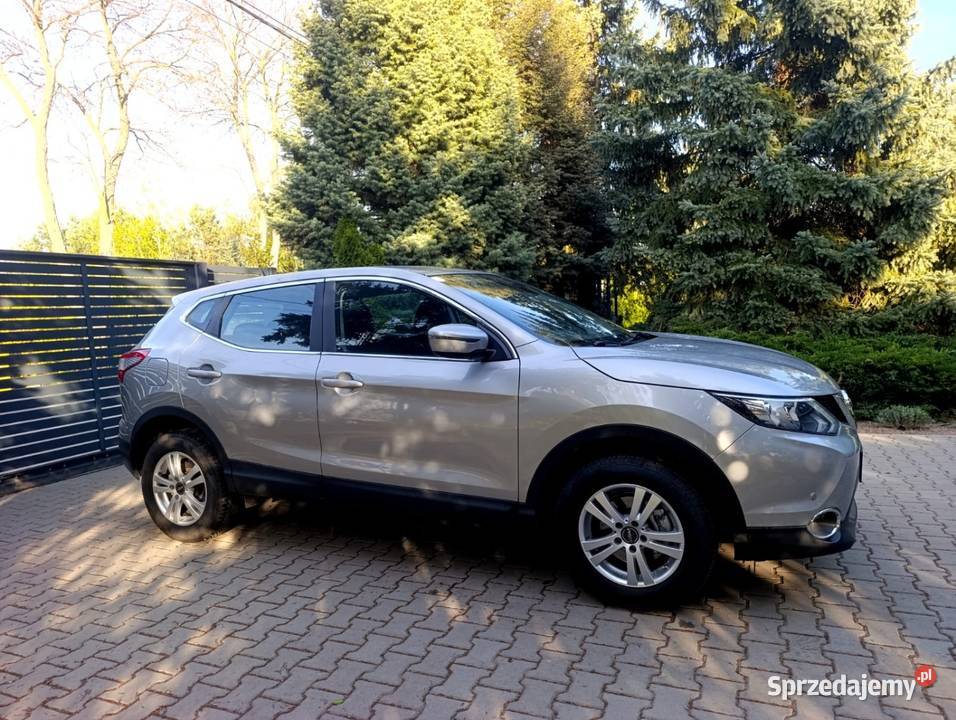 Nissan Qashqai 2015r LiftAutomatbenzyna automatyczna Legnica