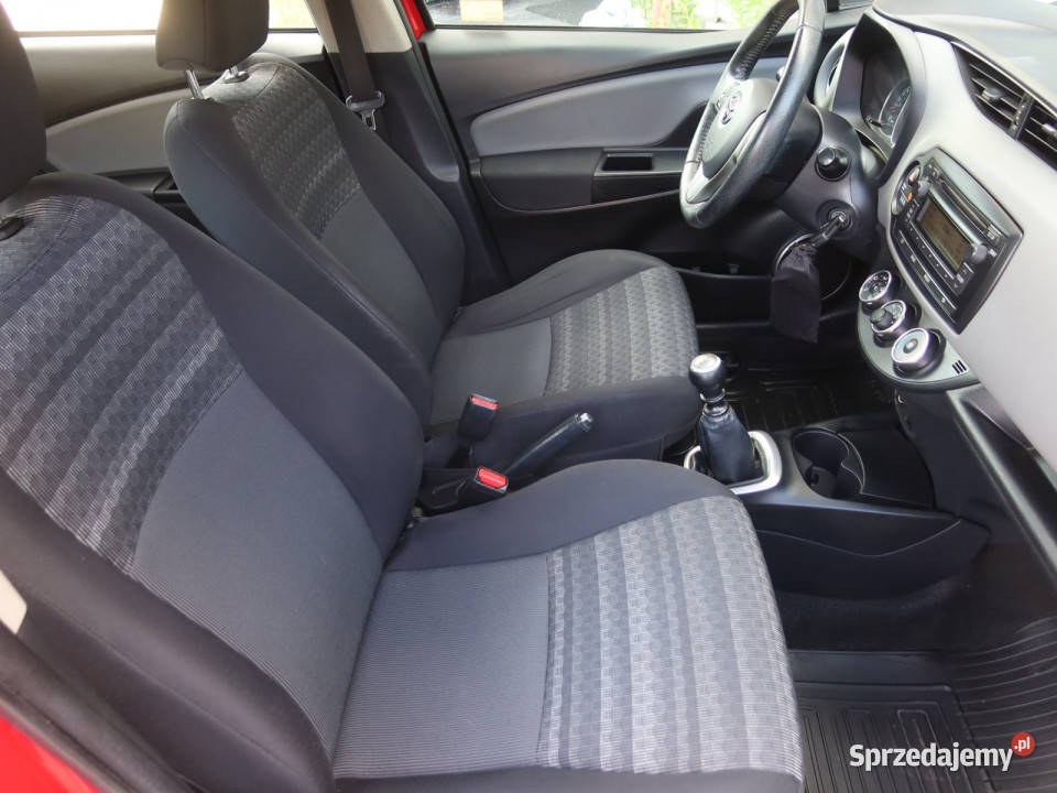Toyota Yaris 133 Dual VVTi Rok produkcji 2016 Katowice
