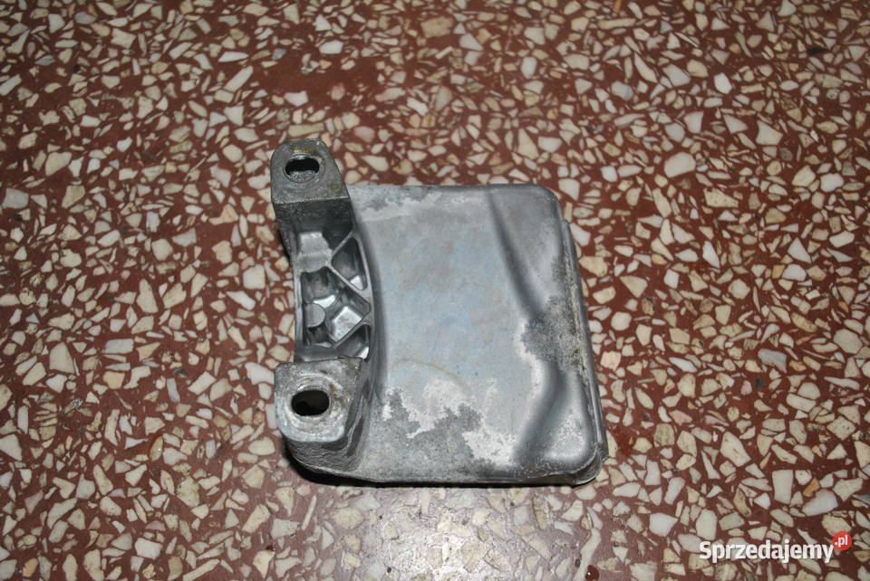 Wspornik wycieraczek BMW E60 E61 E63 E64 śląskie Poręba