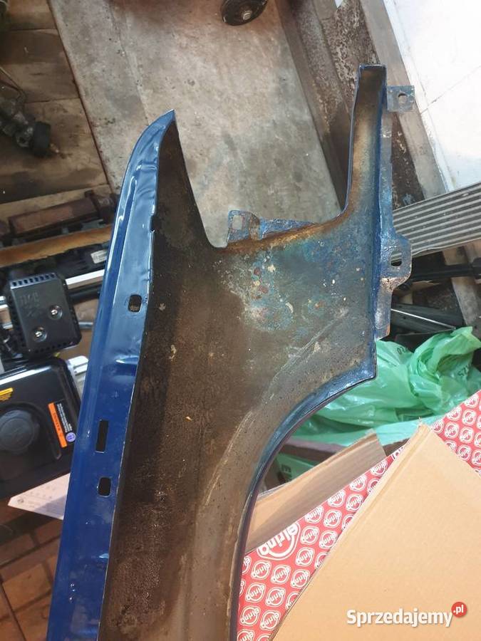 Błotnik lewy MercedesBenz W201 190 oryginał Lublin