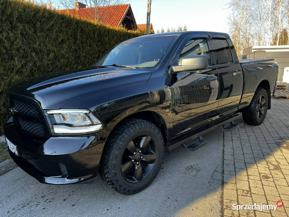 Dodge RAM Ram Black edition 57 hemi 4x4 IV