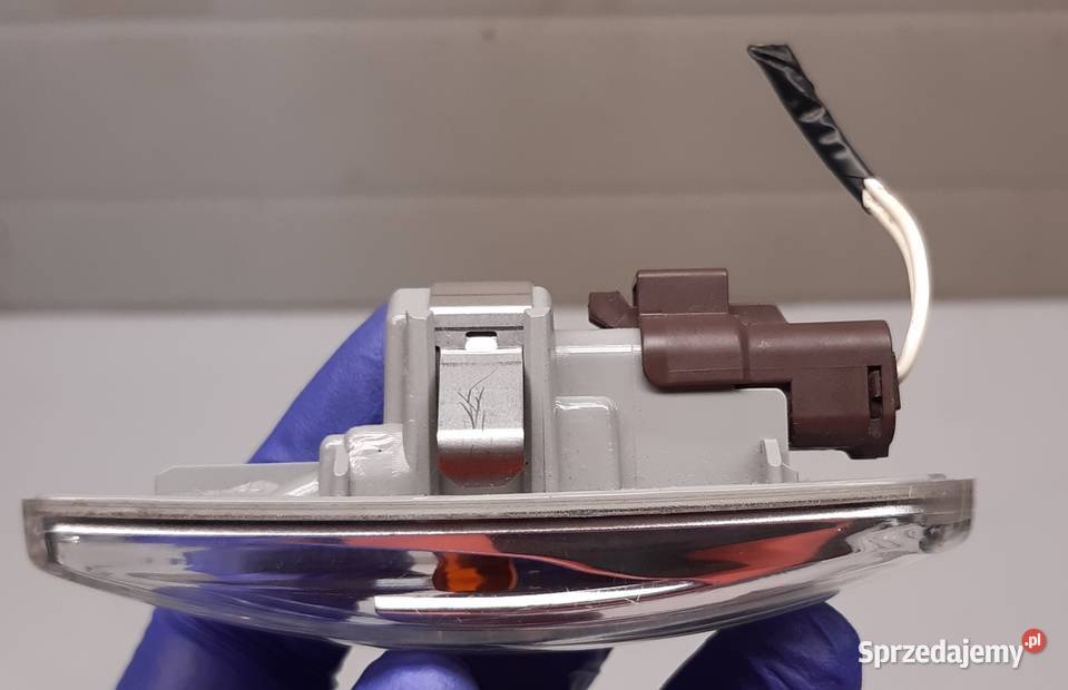 KIERUNKOWSKAZ MIGACZ PEUGEOT 207 3008 308 5008 Mielęcin sprzedam